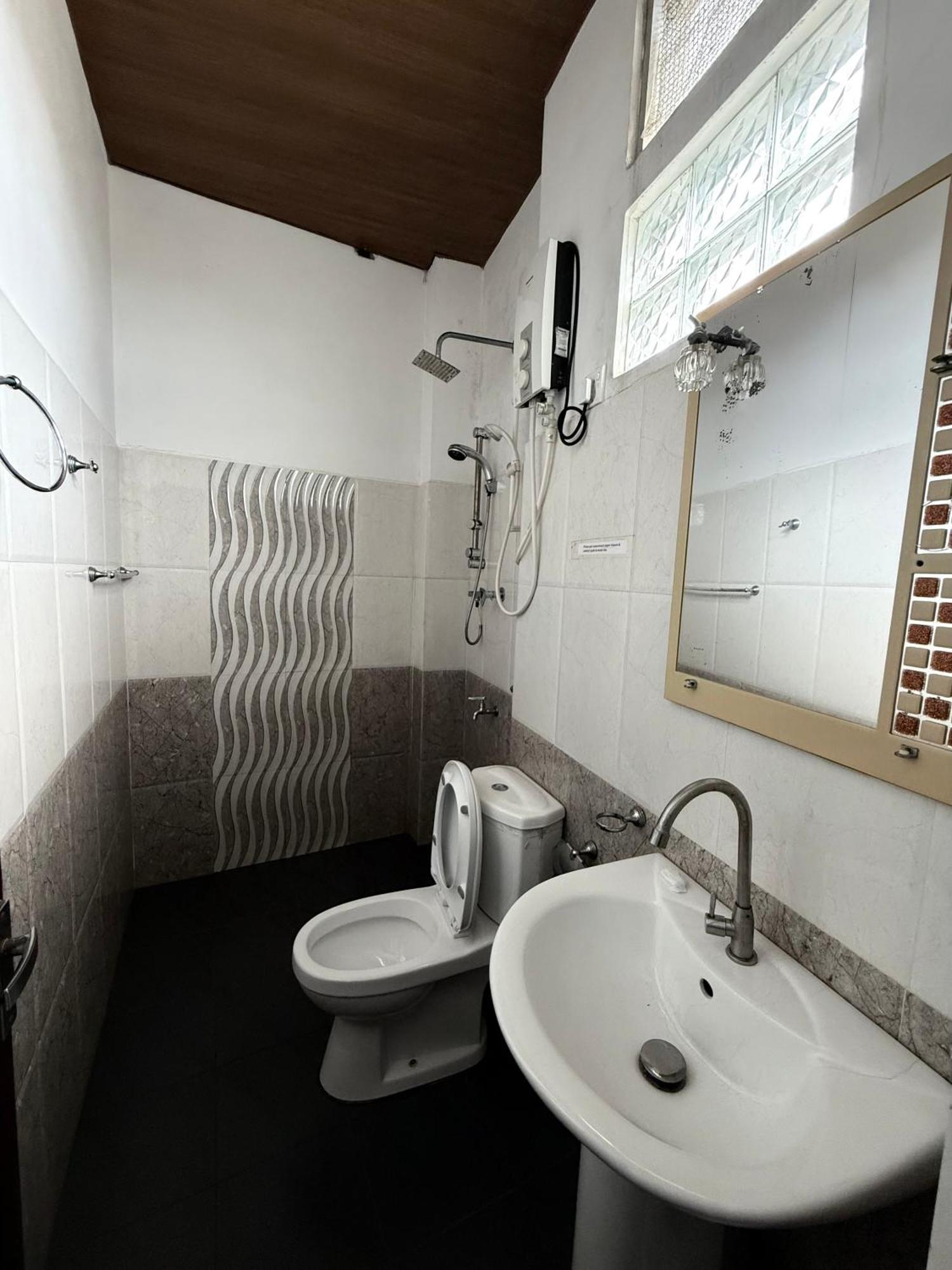 Home Living Unit Galle Exterior photo